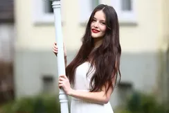 IUIGDIAUSGDIG