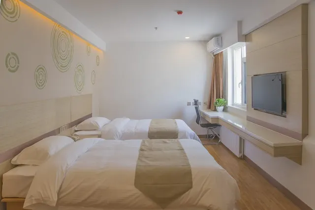 BEAUTIFUL 1 BEDROOM APARTMENT FOR RENT IN AL KHUWAIR