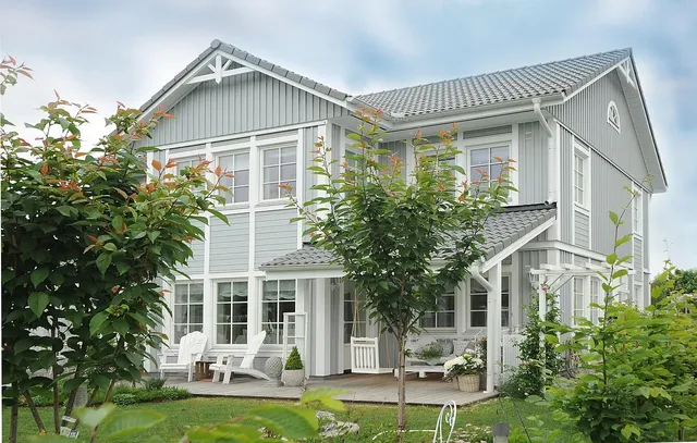 LUXURIOUS STAND ALONE VILLA FOR SALE IN MAWALEH SOUTH