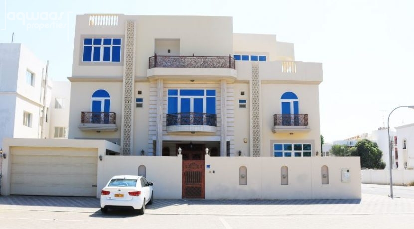real estate companies in oman