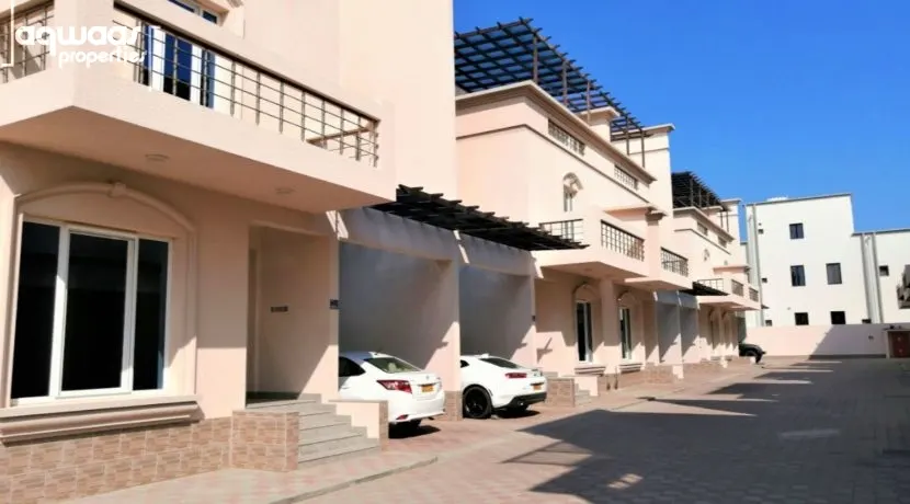 REAL ESTATE COMPANIES IN OMAN